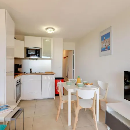 Daire Les Coteaux De La Nartelle-25 By Interhome