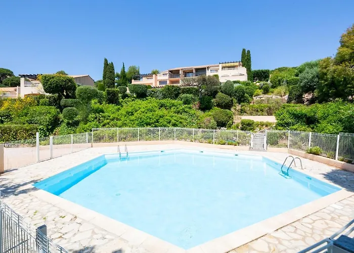 Les Coteaux De La Nartelle-25 By Interhome Appartement